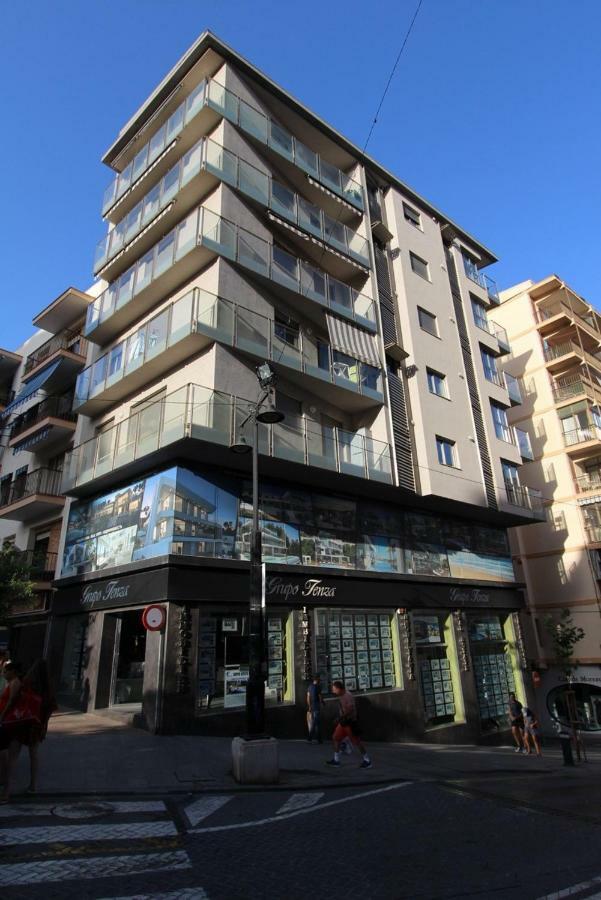 Apartamento Moderno Muy Centrico Y Cerca De La Playa Calpe Exterior photo